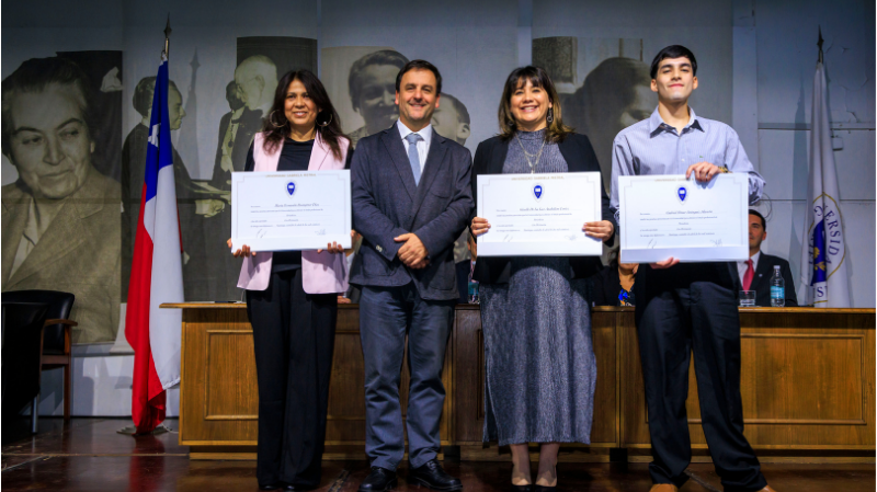 Foto 13 de 74: Universidad Gabriela Mistral celebró a sus egresados y titulados del período 2025-2026