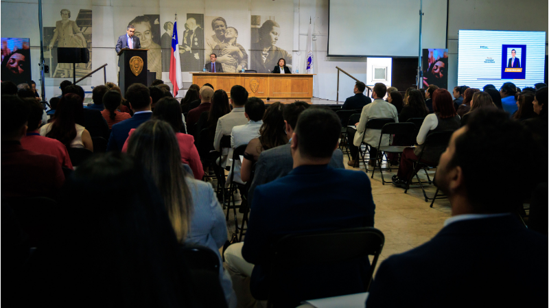 Foto 16 de 74: Universidad Gabriela Mistral celebró a sus egresados y titulados del período 2025-2026