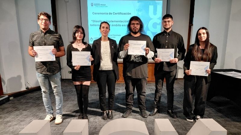 Foto 13 de 32: Estudiantes de Psicología UGM se certificaron en “Diseño e implementación de talleres en el ámbito escolar”