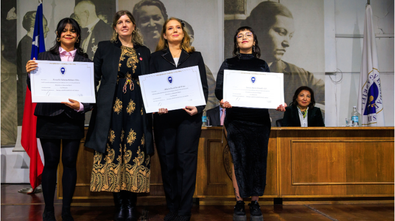 Foto 20 de 74: Universidad Gabriela Mistral celebró a sus egresados y titulados del período 2025-2026