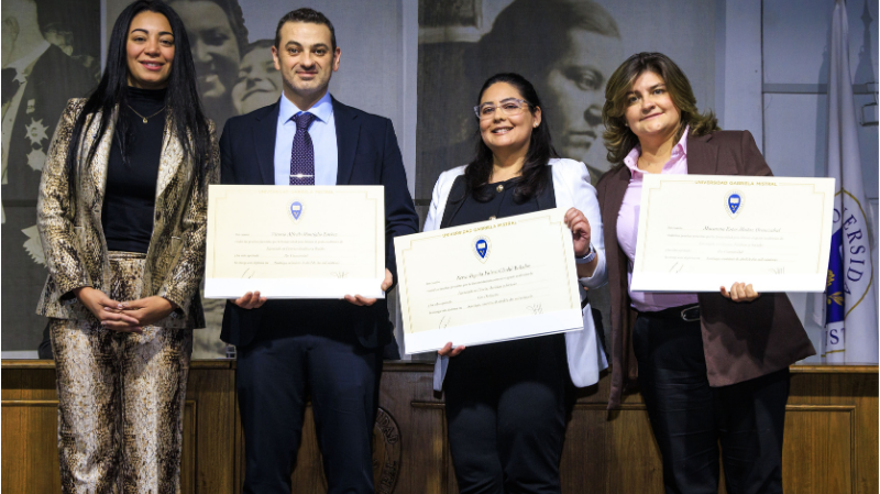 Foto 21 de 74: Universidad Gabriela Mistral celebró a sus egresados y titulados del período 2025-2026
