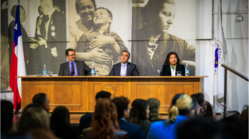 Foto 19 de 74: Universidad Gabriela Mistral celebró a sus egresados y titulados del período 2025-2026