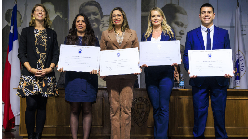 Foto 35 de 74: Universidad Gabriela Mistral celebró a sus egresados y titulados del período 2025-2026