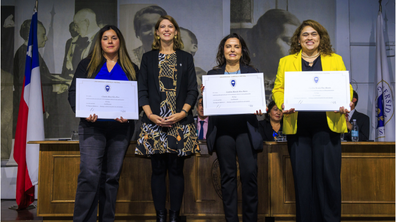 Foto 40 de 74: Universidad Gabriela Mistral celebró a sus egresados y titulados del período 2025-2026