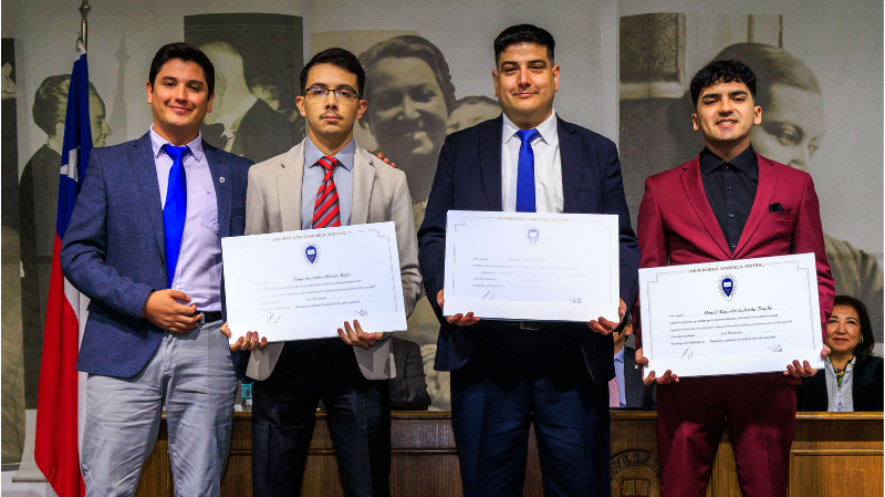 Foto 42 de 74: Universidad Gabriela Mistral celebró a sus egresados y titulados del período 2025-2026