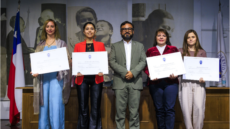 Foto 58 de 74: Universidad Gabriela Mistral celebró a sus egresados y titulados del período 2025-2026