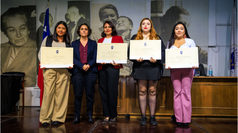 Foto 61 de 74: Universidad Gabriela Mistral celebró a sus egresados y titulados del período 2025-2026
