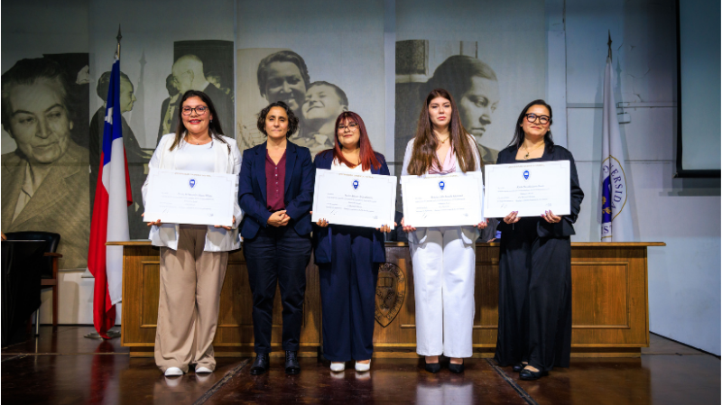 Foto 64 de 74: Universidad Gabriela Mistral celebró a sus egresados y titulados del período 2025-2026