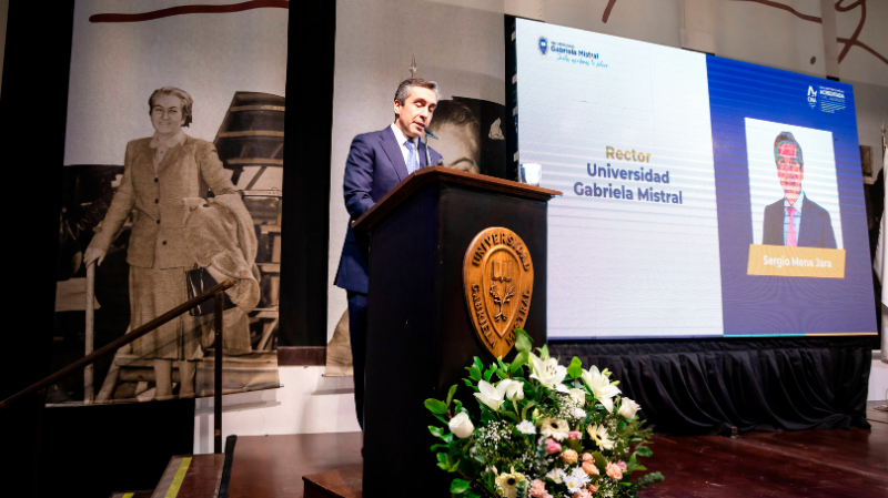 Foto 1 de 20: Universidad Gabriela Mistral inauguró su Año Académico 2026