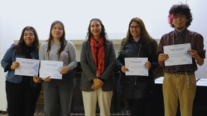 Foto 16 de 32: Estudiantes de Psicología UGM se certificaron en “Diseño e implementación de talleres en el ámbito escolar”