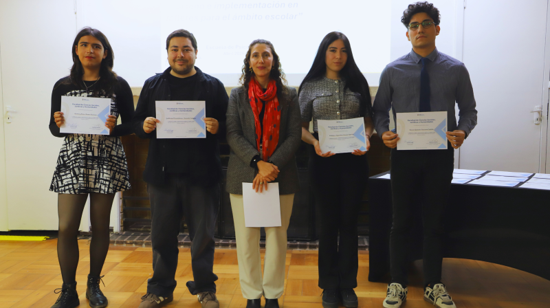 Foto 22 de 32: Estudiantes de Psicología UGM se certificaron en “Diseño e implementación de talleres en el ámbito escolar”