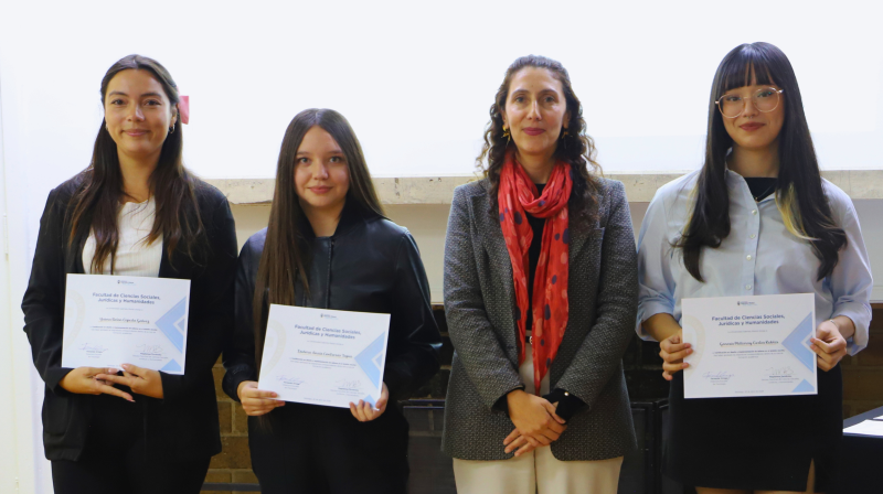 Foto 25 de 32: Estudiantes de Psicología UGM se certificaron en “Diseño e implementación de talleres en el ámbito escolar”