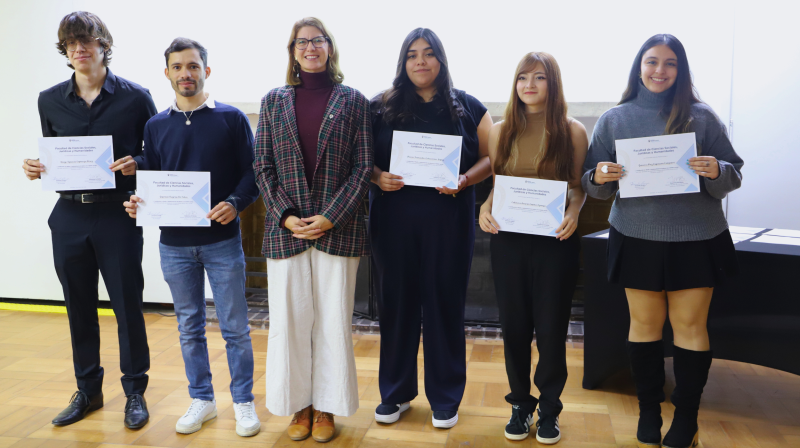 Foto 28 de 32: Estudiantes de Psicología UGM se certificaron en “Diseño e implementación de talleres en el ámbito escolar”