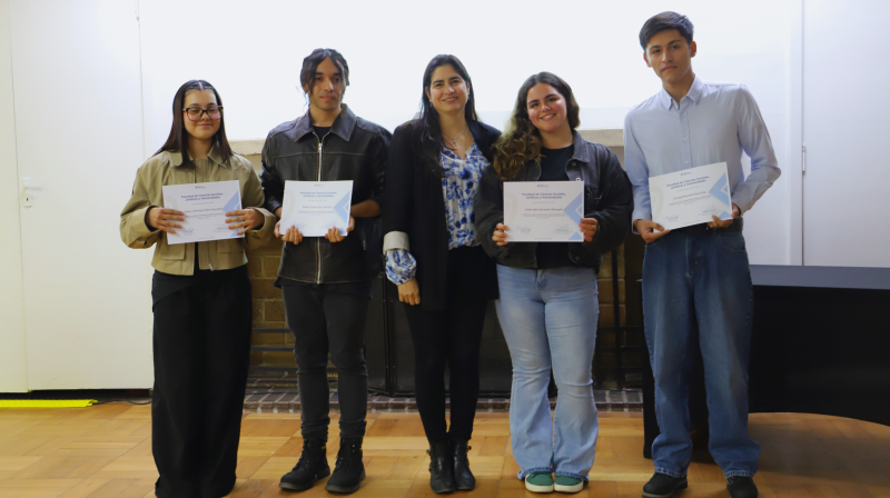 Foto 18 de 32: Estudiantes de Psicología UGM se certificaron en “Diseño e implementación de talleres en el ámbito escolar”