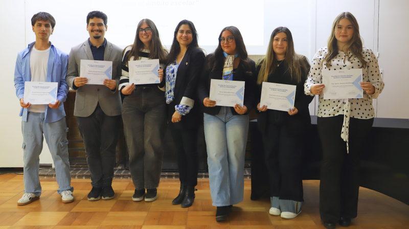 Foto 32 de 32: Estudiantes de Psicología UGM se certificaron en “Diseño e implementación de talleres en el ámbito escolar”