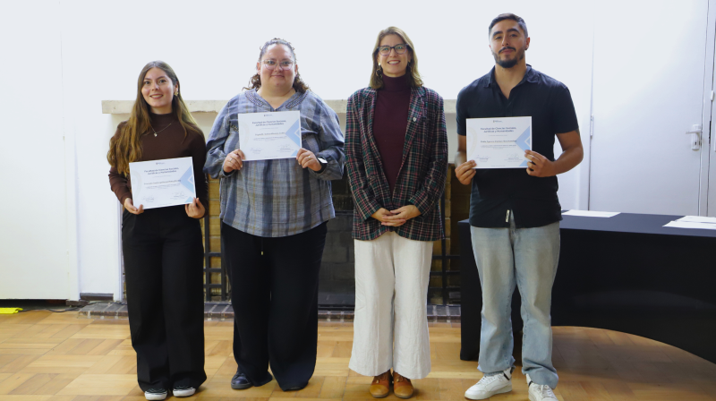 Foto 20 de 32: Estudiantes de Psicología UGM se certificaron en “Diseño e implementación de talleres en el ámbito escolar”