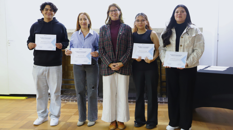 Foto 26 de 32: Estudiantes de Psicología UGM se certificaron en “Diseño e implementación de talleres en el ámbito escolar”