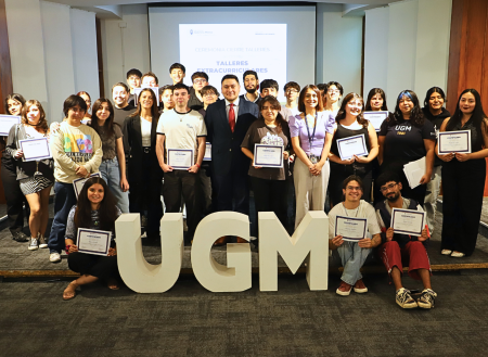 Mistralinos son certificados por su participación en talleres extracurriculares de la UGM