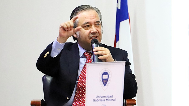 Imagen de la noticia: Universidad Gabriela Mistral e Instituto Res Publica realizaron nuevo “Desayuno de Actualidad” sobre el Plan de Reconstrucción Nacional