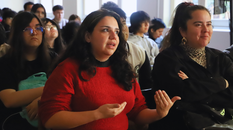 Foto 5 de 18: UGM celebró el Día del Diseño con charla de Werner Fett y workshop creativo para estudiantes