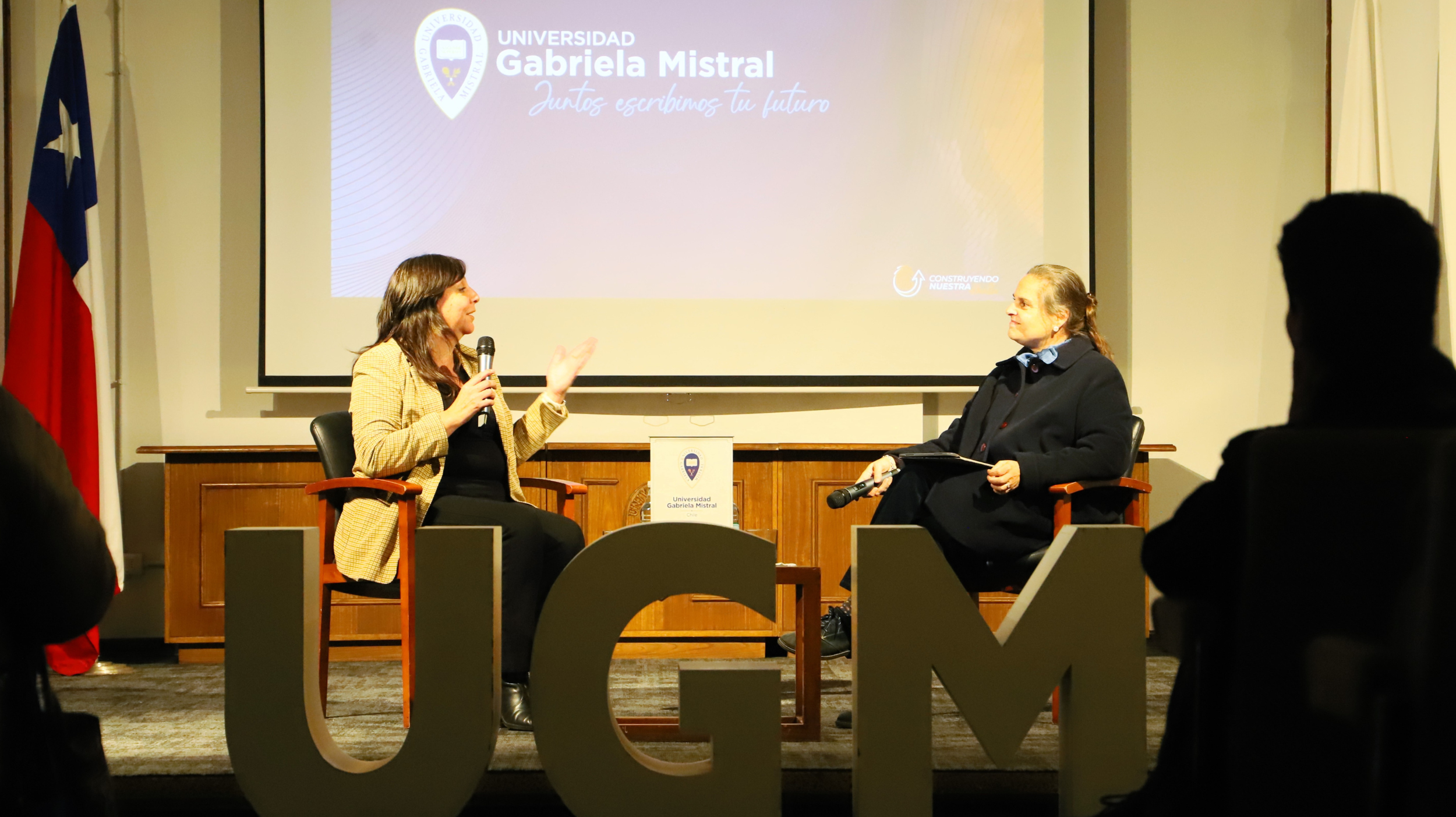 Imagen de la noticia: “Mirar, sentir y crear comunidad” vuelve a la UGM: ciclo de cine inicia sus funciones con La once de Maite Alberdi