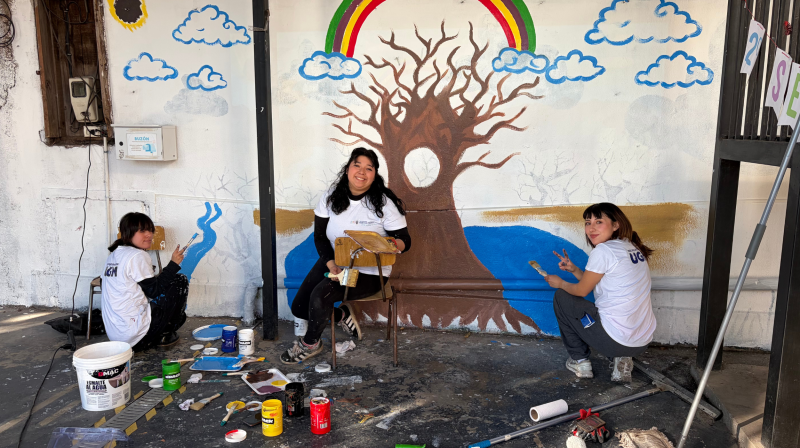 Foto 2 de 6: Mistralinos participaron en Voluntariado de Invierno en el Centro de Acción Social Autismo La Pintana