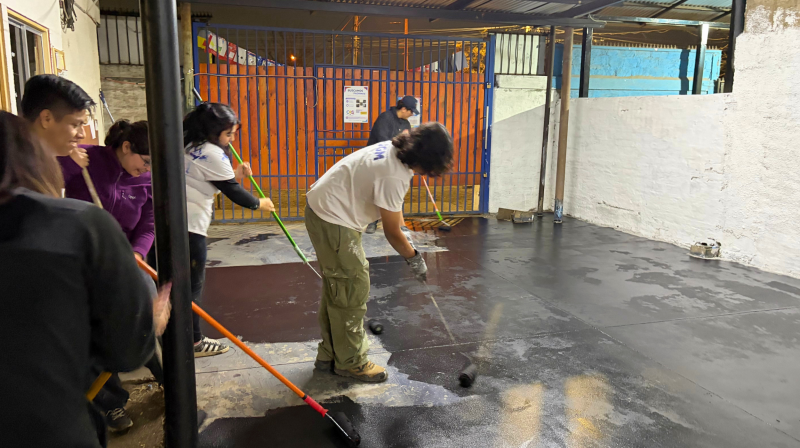 Foto 6 de 6: Mistralinos participaron en Voluntariado de Invierno en el Centro de Acción Social Autismo La Pintana