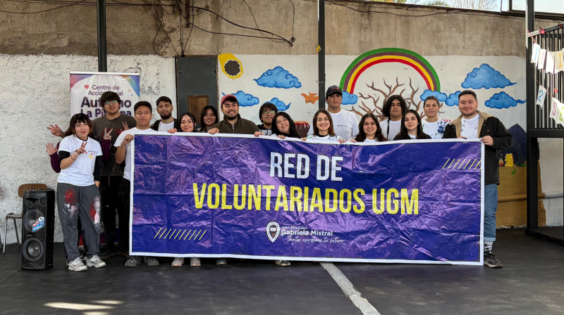 Foto 1 de 6: Mistralinos participaron en Voluntariado de Invierno en el Centro de Acción Social Autismo La Pintana