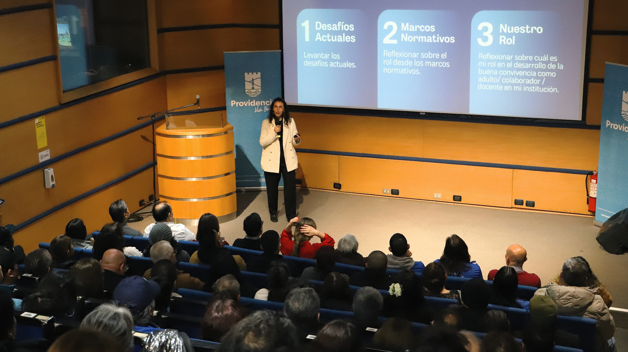 Imagen de la noticia: UGM y Municipalidad de Providencia realizaron seminario sobre el rol garante de derechos en educación
