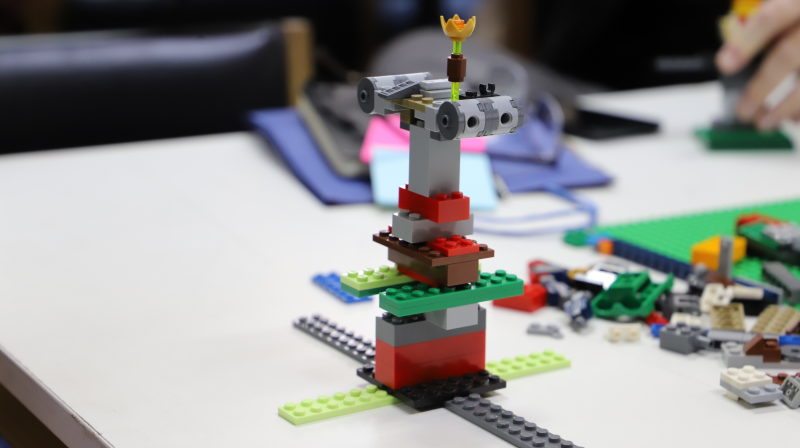 Foto 8 de 20: "Pensar con las manos": MBA Executive UGM desafió a sus estudiantes con metodología Lego® Serious Play®