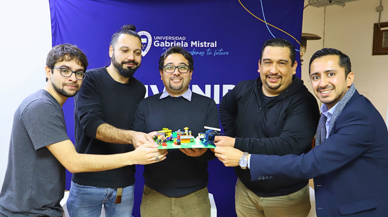 Foto 6 de 20: "Pensar con las manos": MBA Executive UGM desafió a sus estudiantes con metodología Lego® Serious Play®