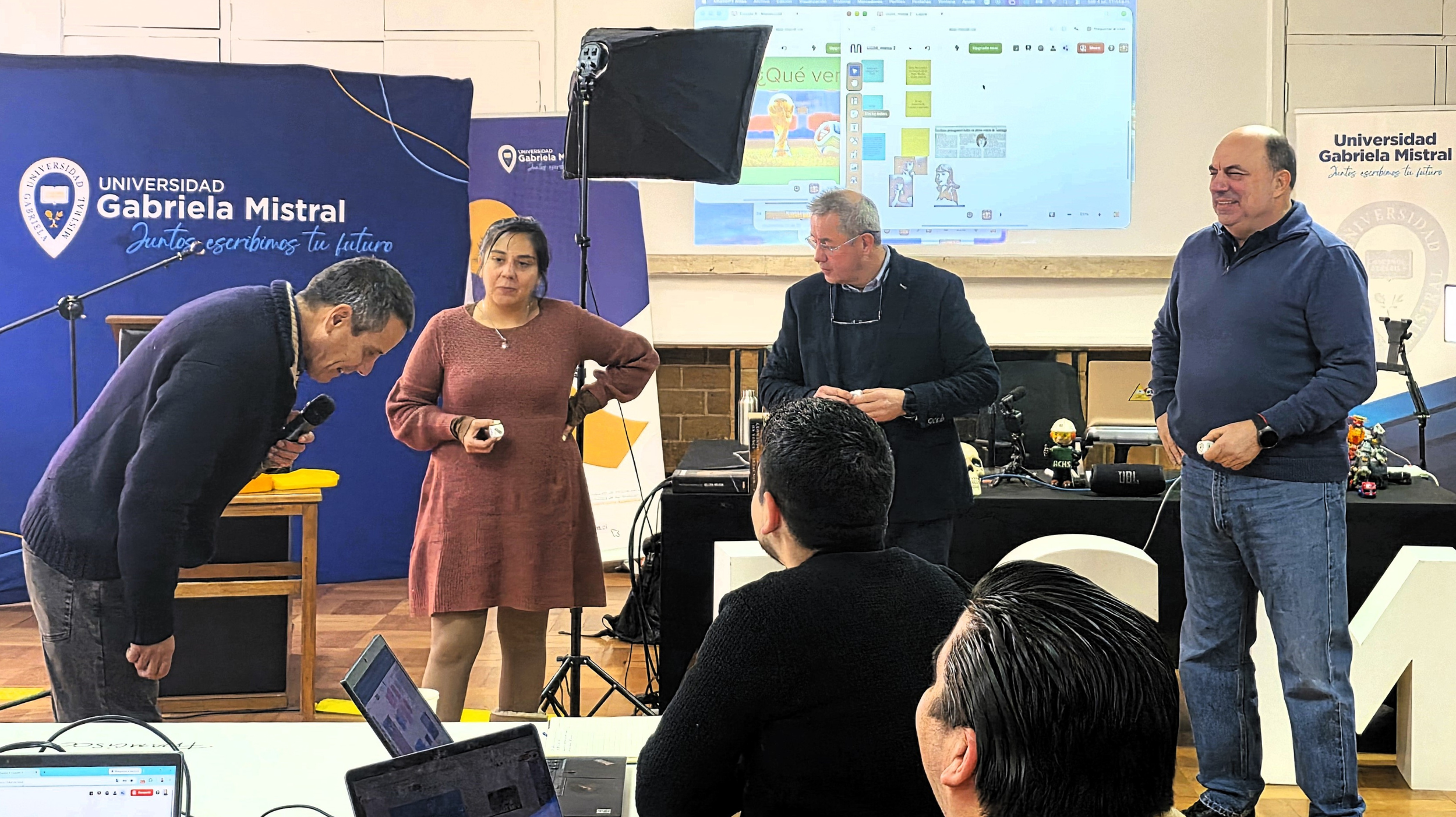 Imagen de la noticia: UGM fortalece las competencias docentes con taller sobre metodologías para clases virtuales