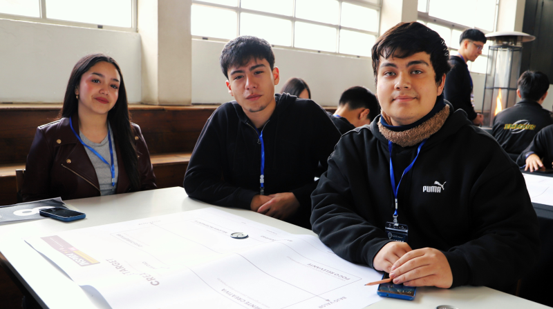 Foto 11 de 14: INSPIRA UGM 2026: estudiantes de III° y IV° medio participaron en desafíos de innovación, negocios e ingeniería
