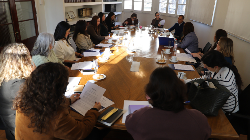 Imagen de la noticia: Comunidad de Práctica (CoP) en Negociación para Mujeres celebró su primera sesión