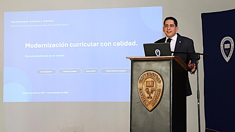 Imagen de la noticia: Claustro Académico 2026 de la Universidad Gabriela Mistral analizó “Currículum Futuro”