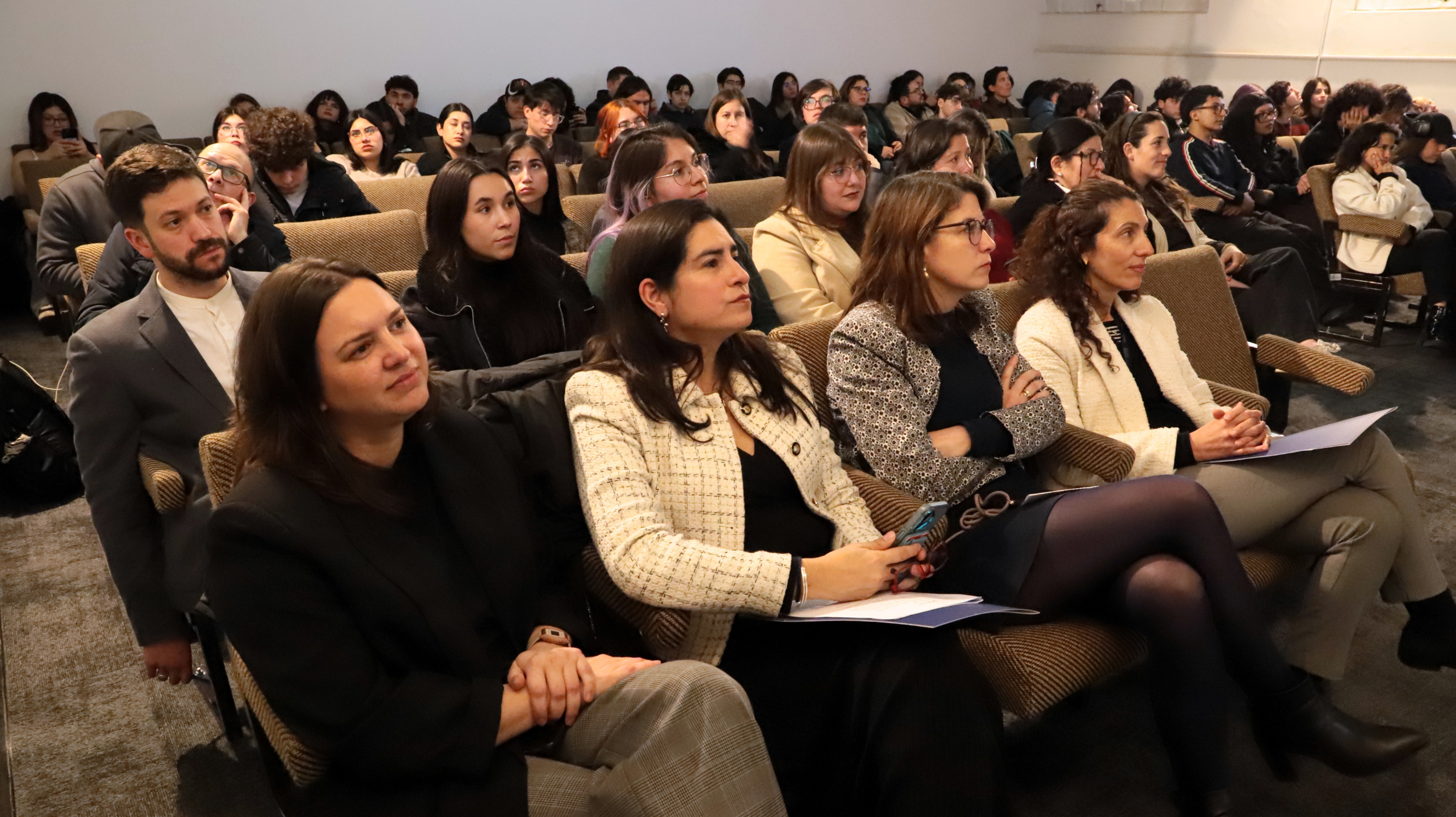 Imagen de la noticia: Revista Akadèmeia de la UGM lanzó su volumen 25 número 1 a 20 años de su edición digital