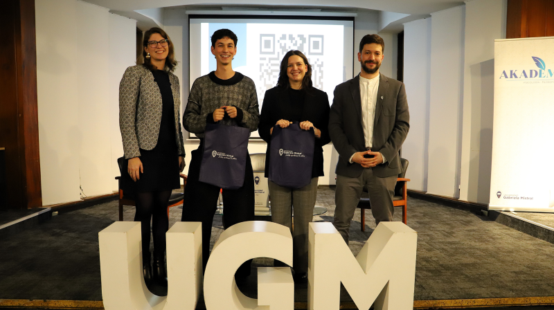 Foto 3 de 4: Revista Akadèmeia de la UGM lanzó su volumen 25 número 1 a 20 años de su edición digital