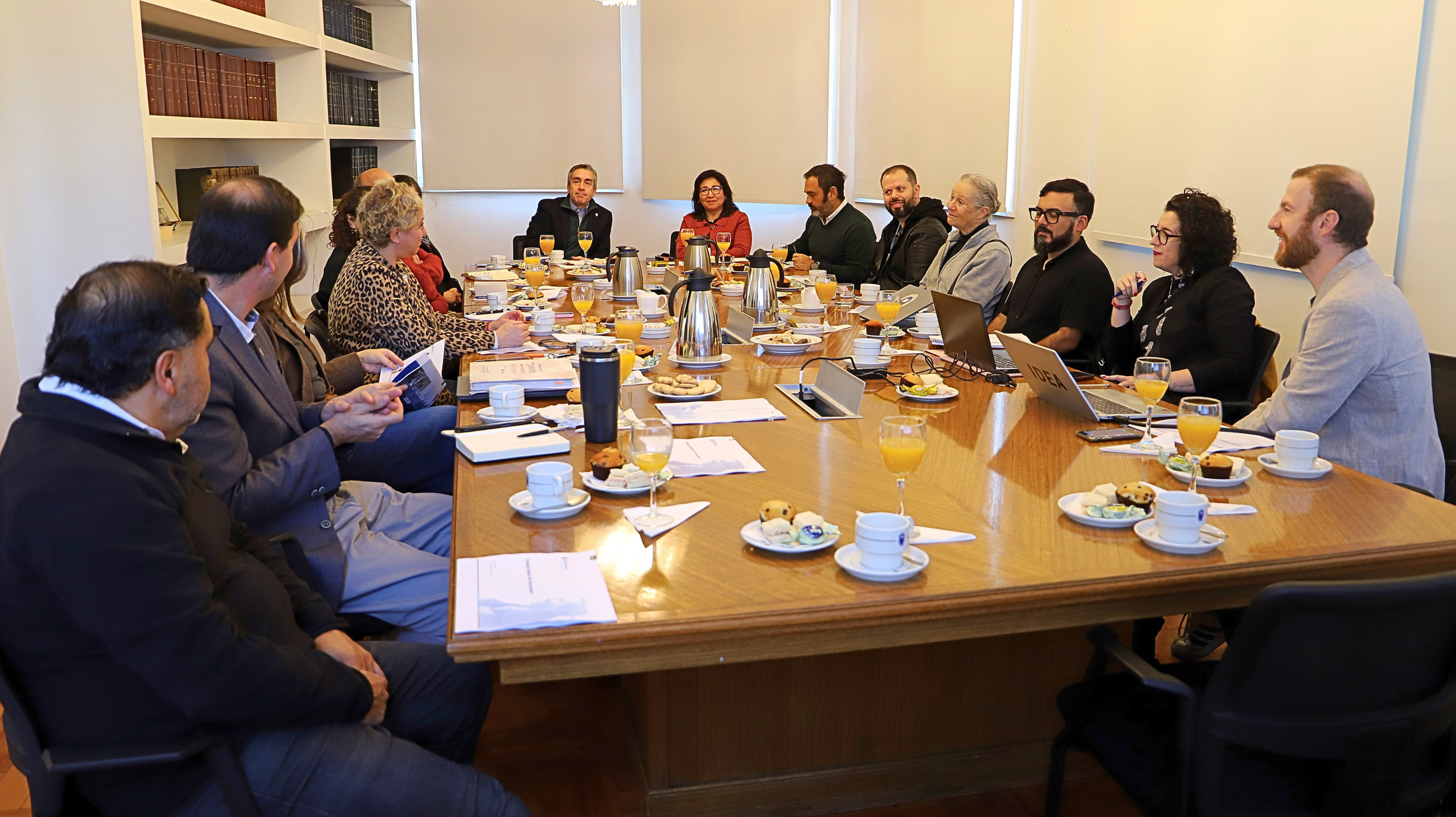 Imagen de la noticia: Consejo Asesor Externo de Innovación UGM aborda desafíos de la formación en Psicología y Derecho