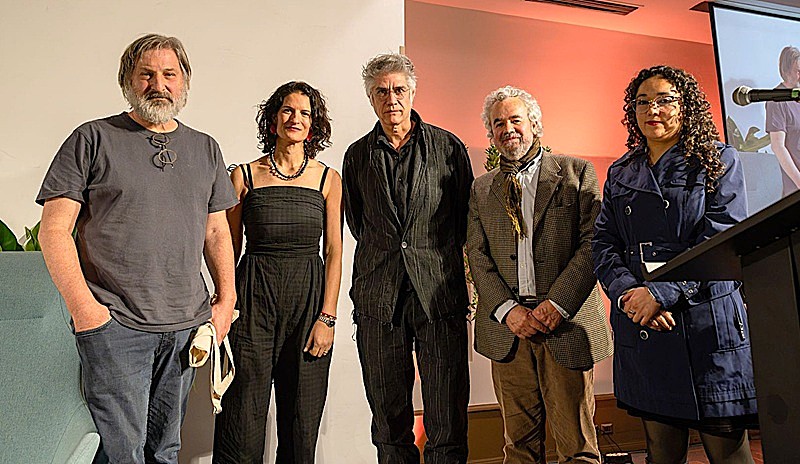 Imagen de la noticia: Decana Jeannette Plaut condujo conversatorio con los Premios Nacionales de Arquitectura 2026