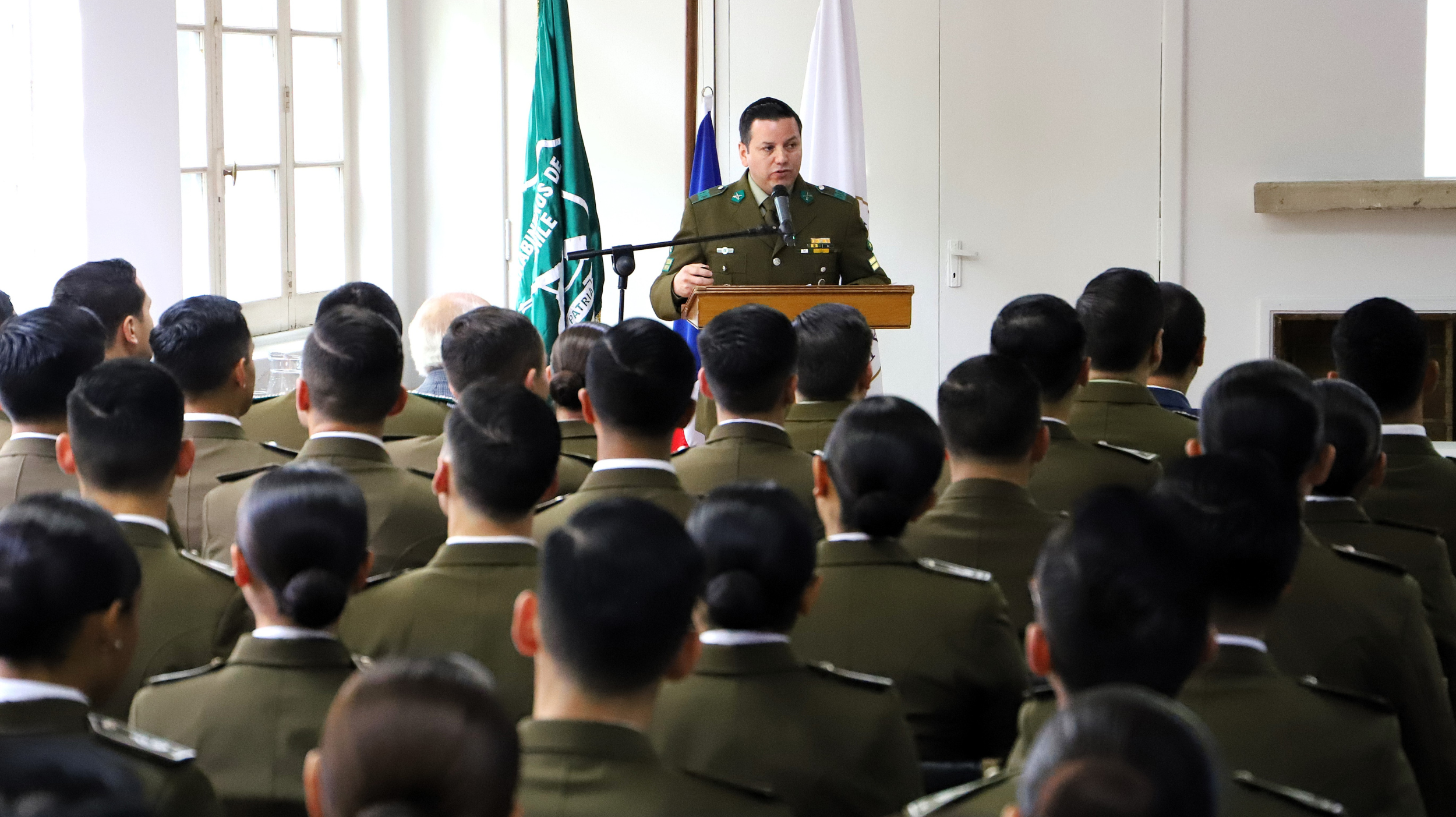 Imagen de la noticia: UGM realiza taller sobre ética, historia y tradición junto a Carabineros de Chile