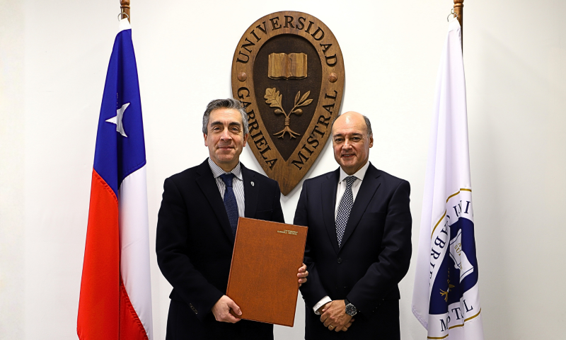 UGM y Grant Thornton Chile firman convenio de colaboración académica y profesional